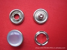 阿里巴巴平臺上的爪扣批發(fā)與供應 服裝飾品與衛(wèi)生潔具的多領域應用